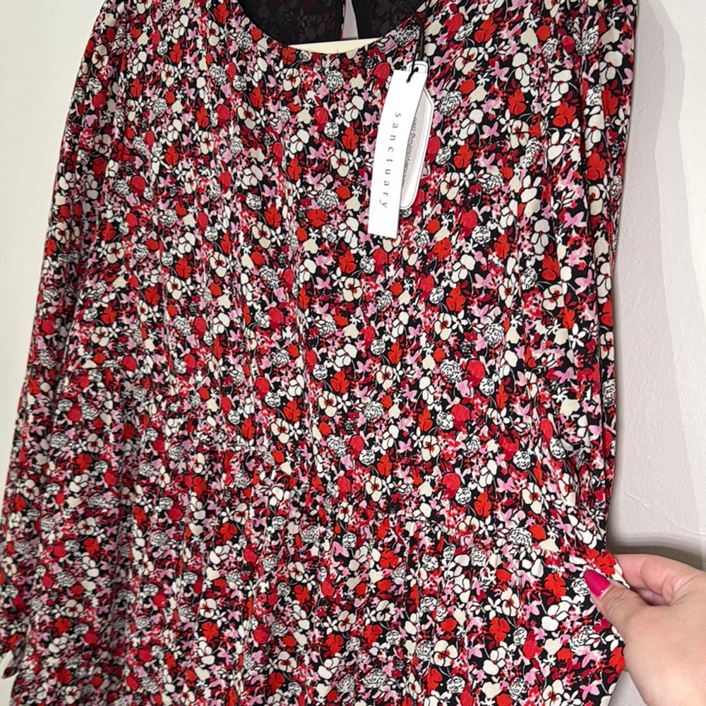Sanctuary Floral Red and Black Dress NWT - Picture 4 of 6